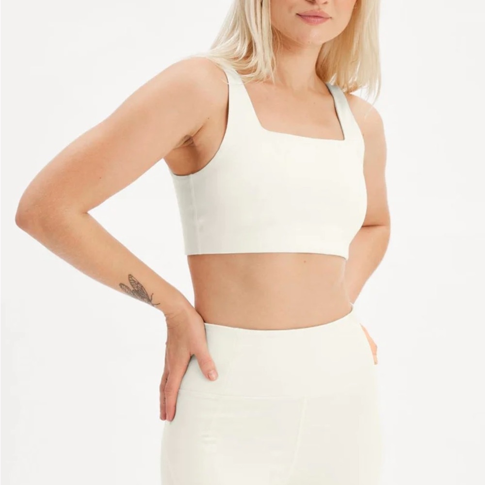 Girlfriend Collective Ivory Tommy Cropped Bra